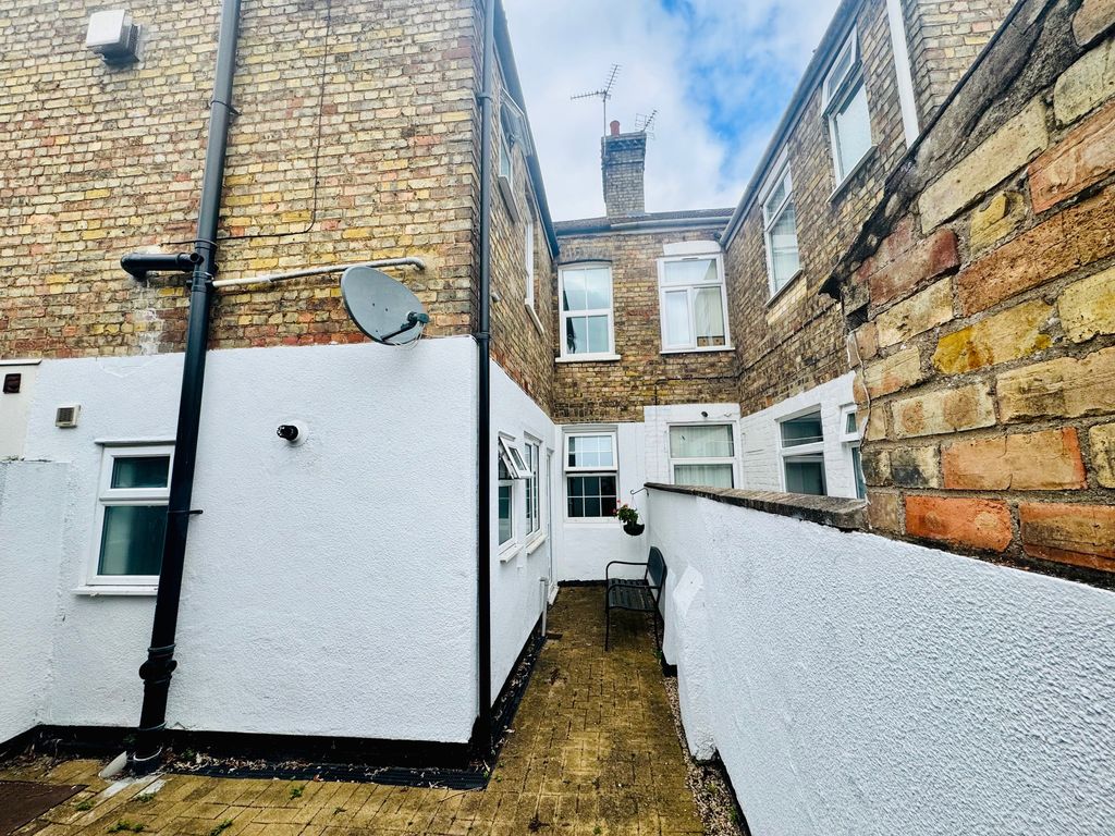 Property photo 3 of 8 Rear Courtyard
