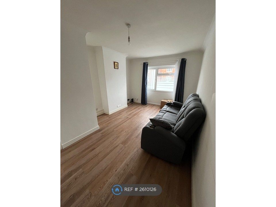 Property photo 3 of 23