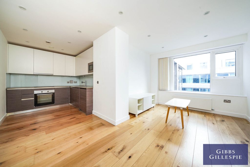 Property photo 1 of 10 1