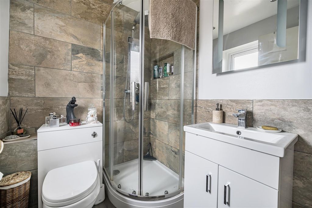 Property photo 3 of 18 1409812-21-698B63529Af3A.Jpg