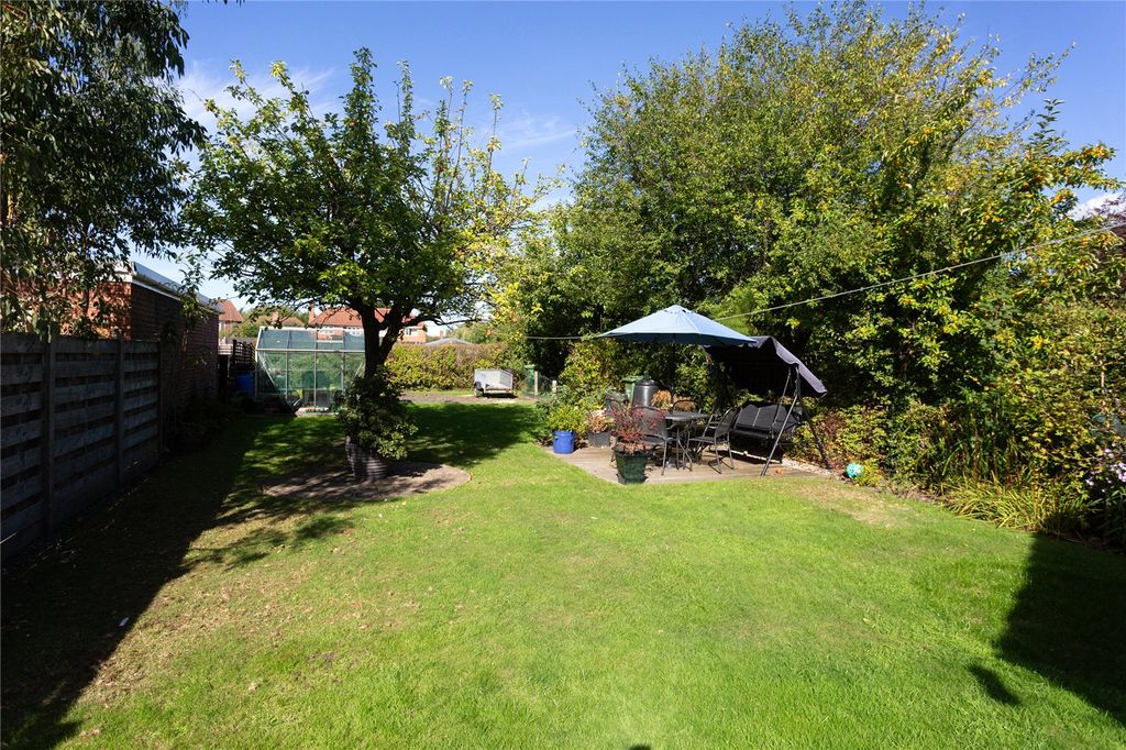 Property photo 2 of 20 Photo