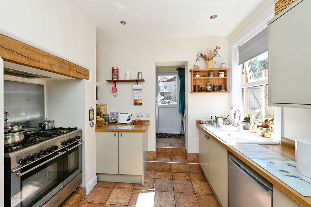 Property photo 3 of 20 Pbox-Img.Jpg