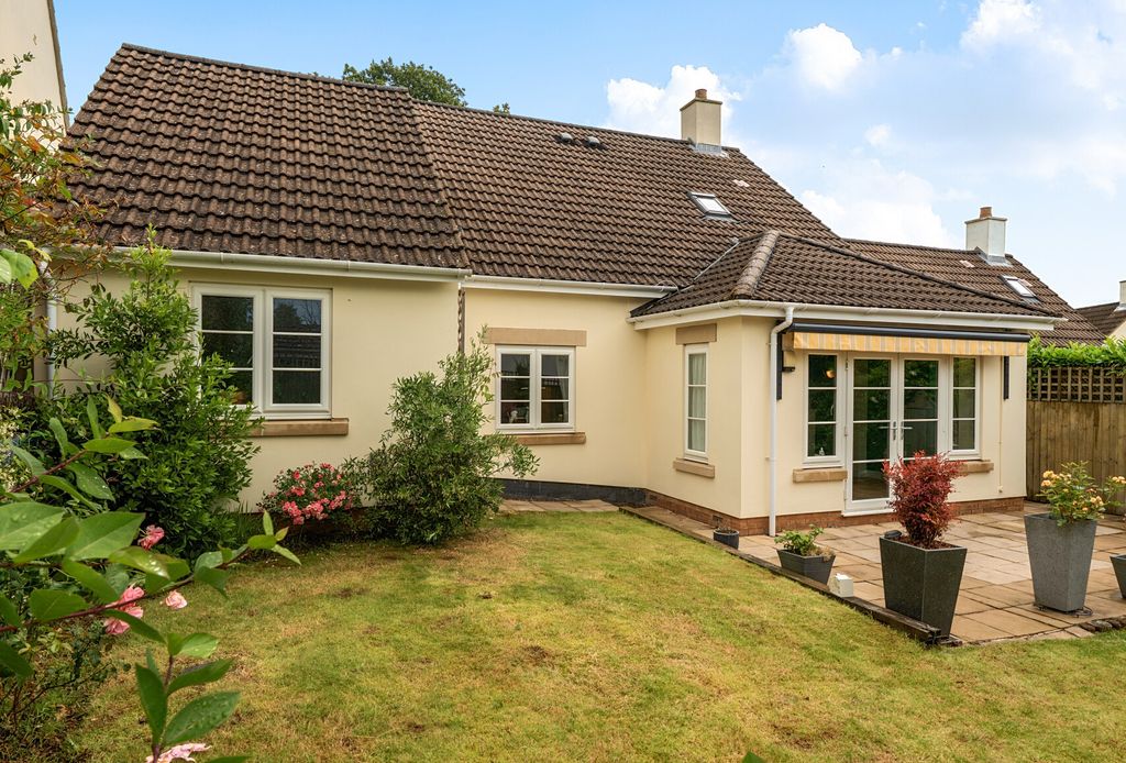 Property photo 2 of 21 Rear/Garden