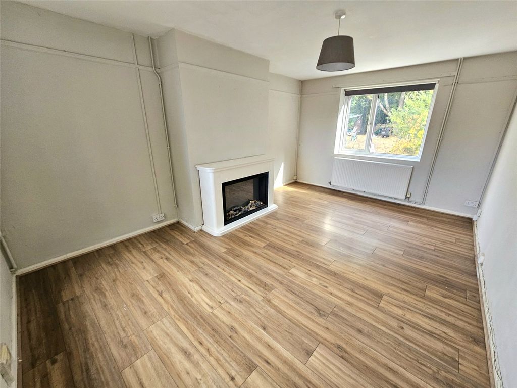 Property photo 3 of 11 Picture No. 13
