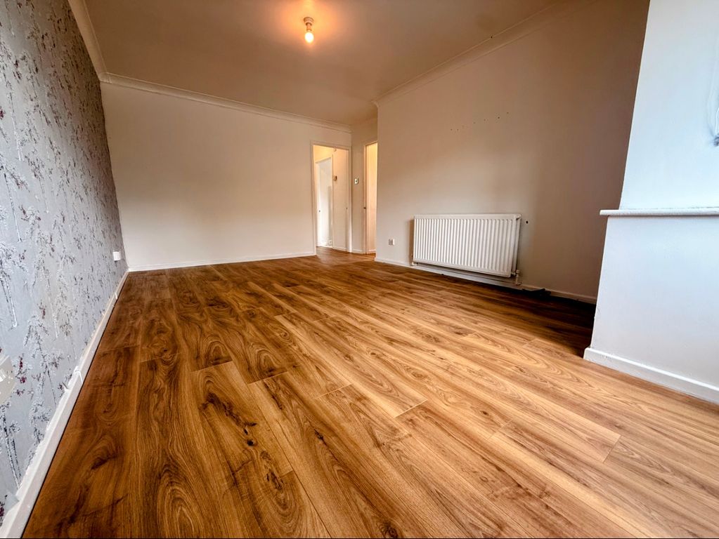 Property photo 2 of 9 Image