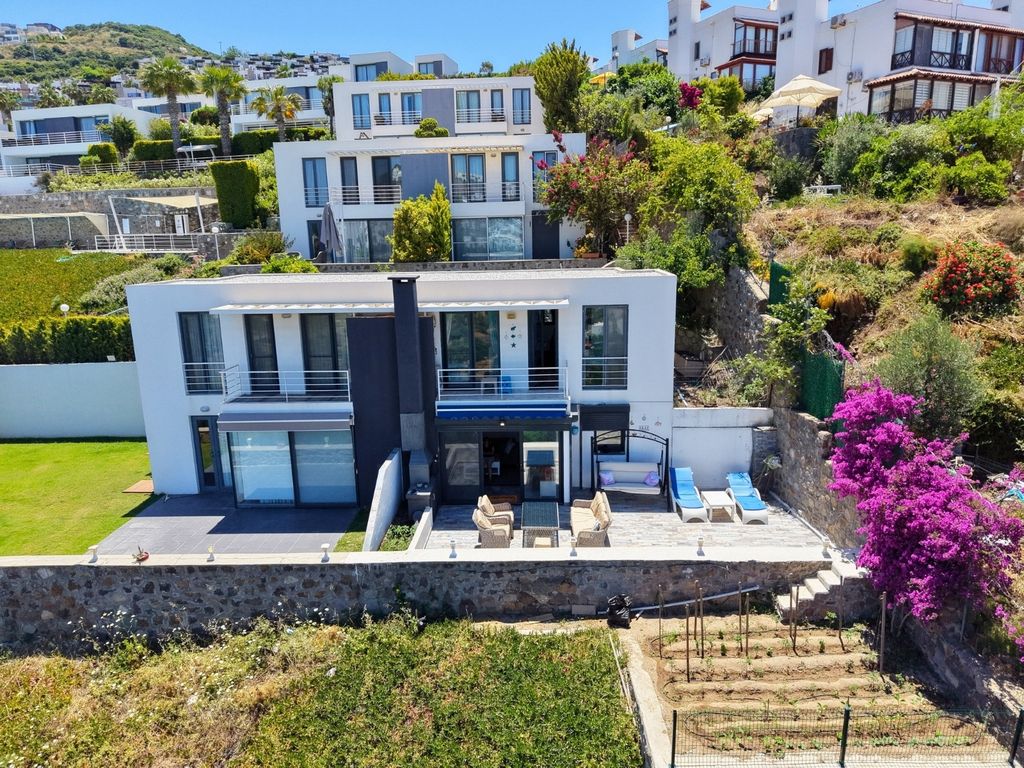 Property photo 1 of 24 Exquisite Semi-Detached Yalikavak Villa For Sale - View Of The Property