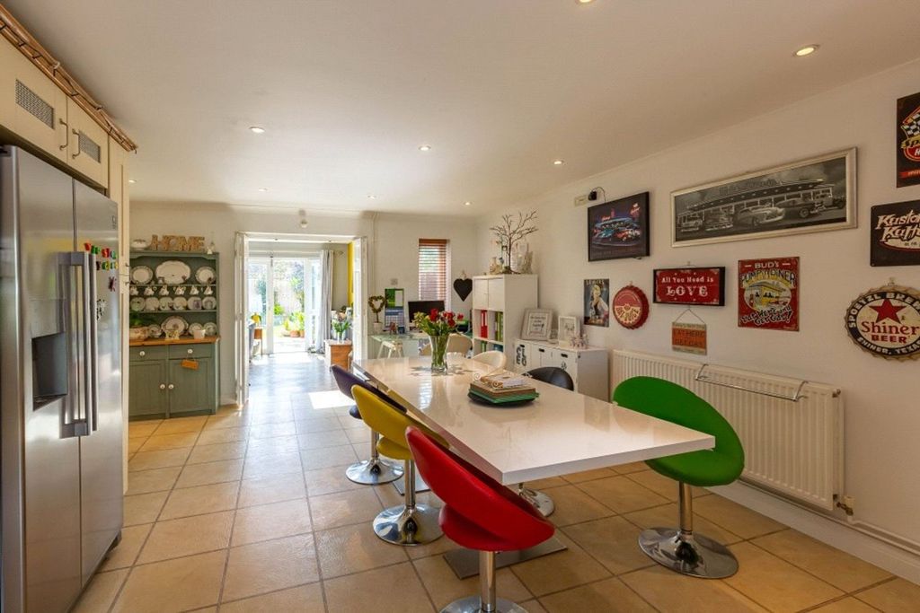 Property photo 2 of 12 Picture No. 06