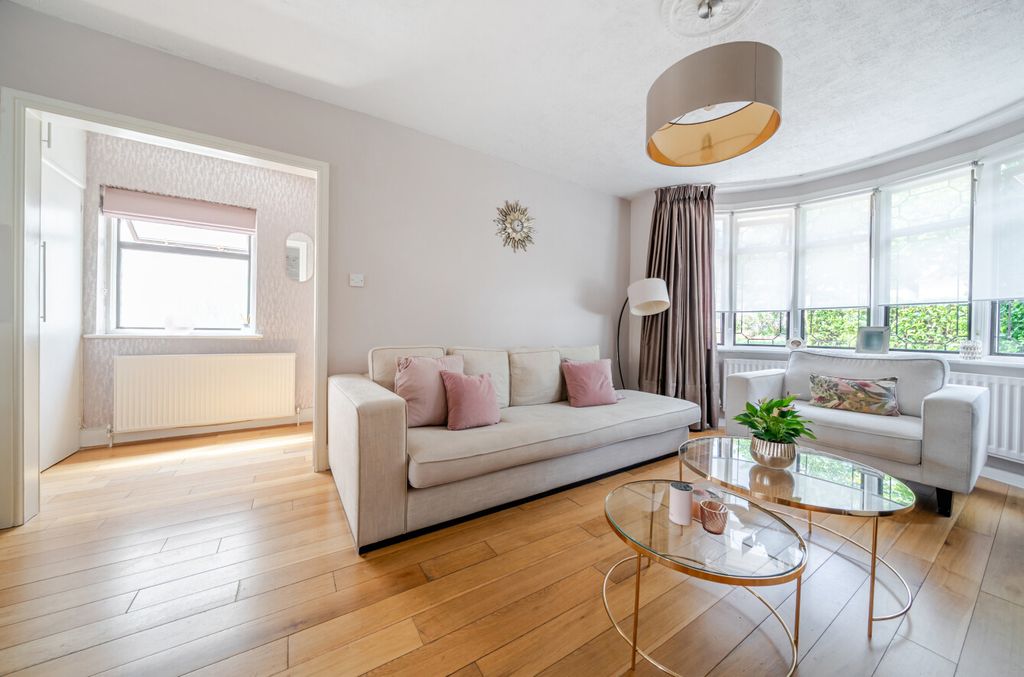 Property photo 3 of 20 1479530-15-6A391c...
