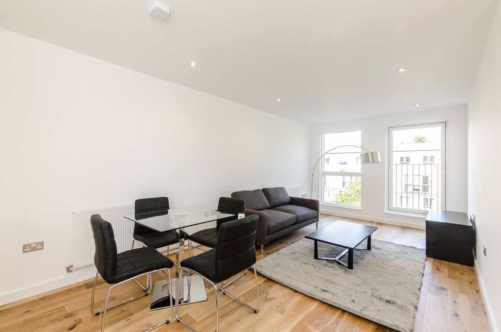 Property photo 1 of 7
