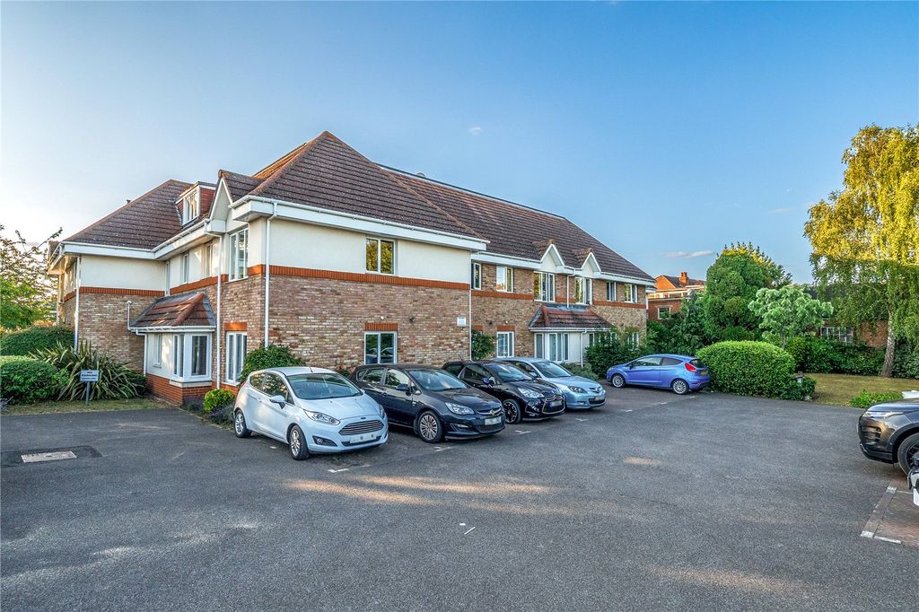 Property photo 1 of 19 Picture No. 09