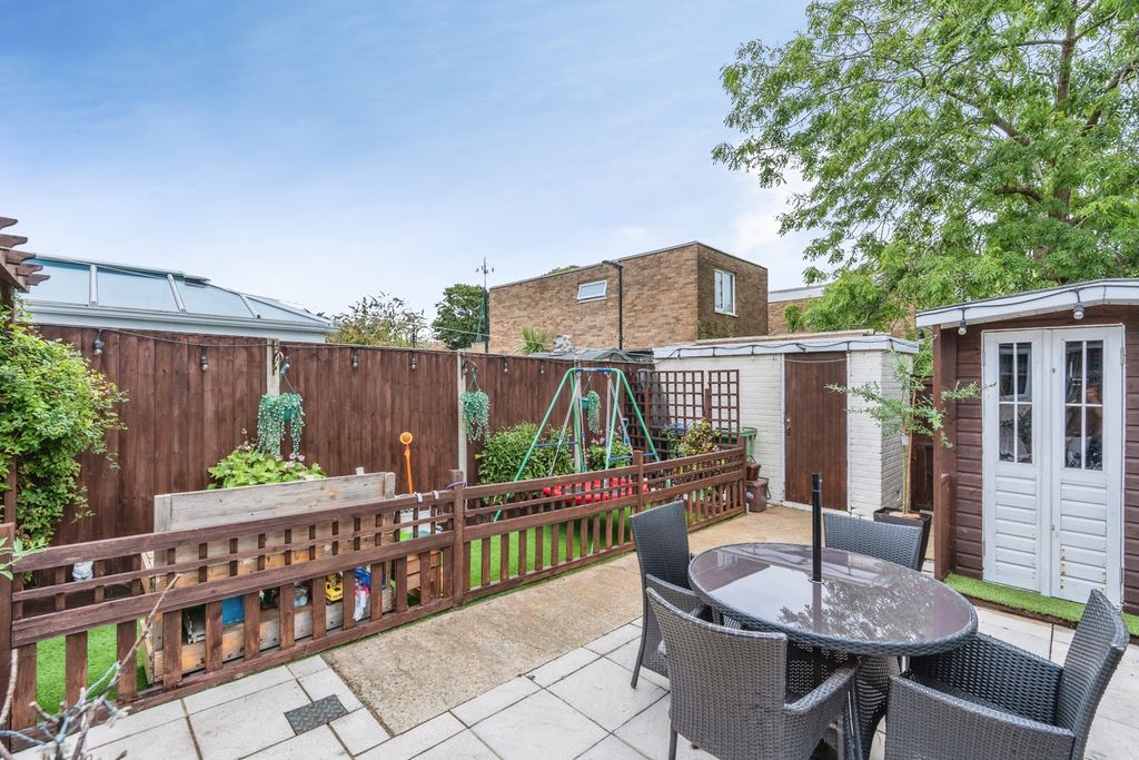 Property photo 3 of 21 Pbox-Img.Jpg