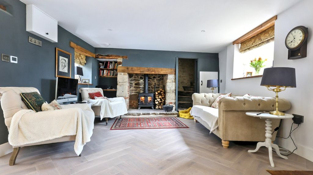 Property photo 2 of 24 Img_3607