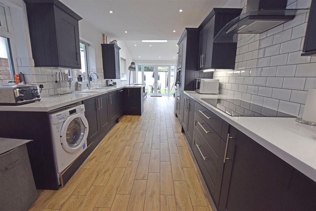 Property photo 1 of 15 Kitchen-Diner.Jpg