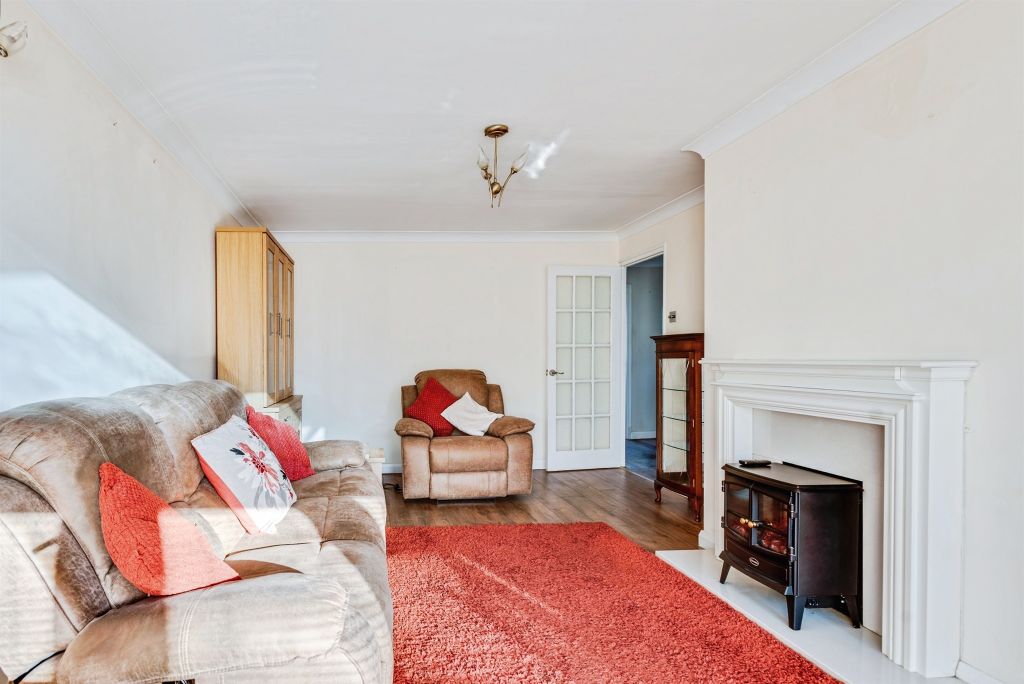 Property photo 3 of 17