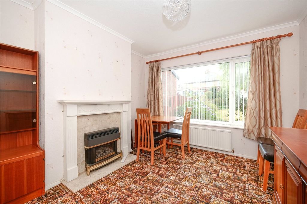 Property photo 3 of 15 Picture No. 02