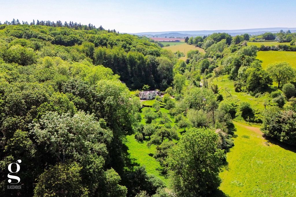 Property photo 2 of 42