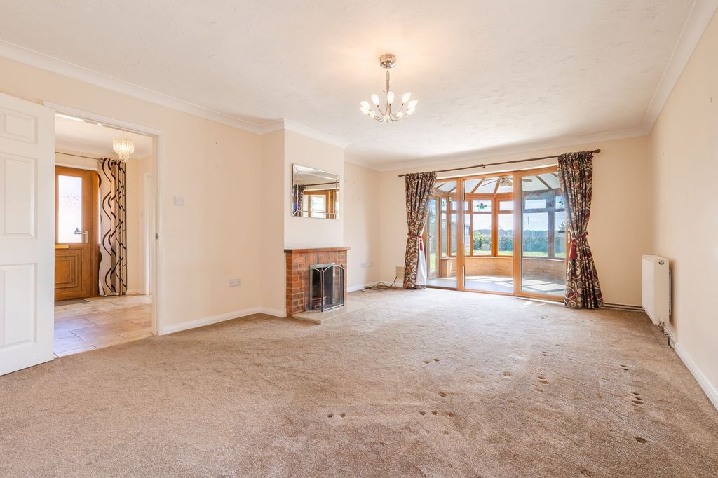 Property photo 3 of 13