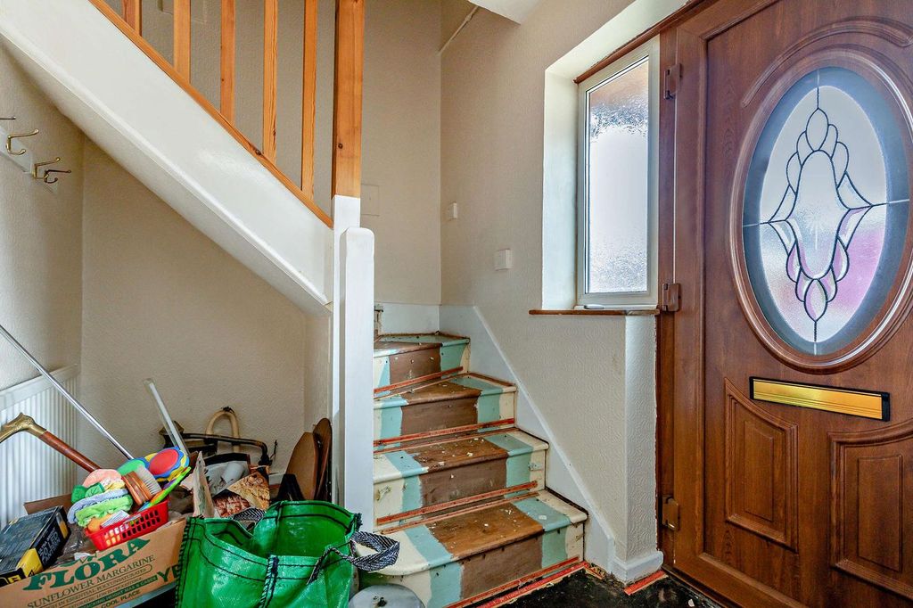 Property photo 2 of 22