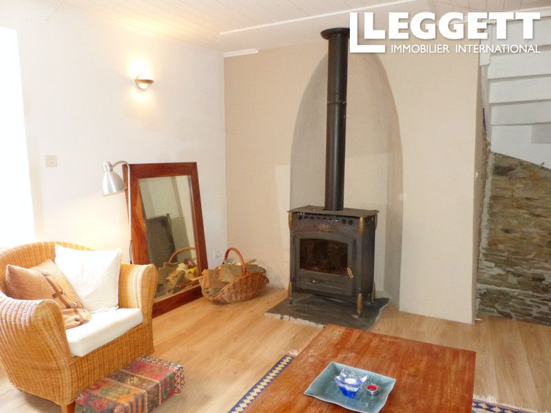 Property photo 2 of 10