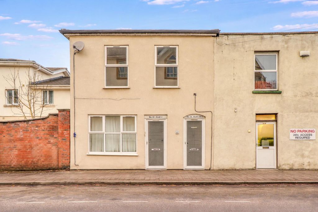 Property photo 1 of 5 Flat 2, 22 Sherborne St Ex.Png