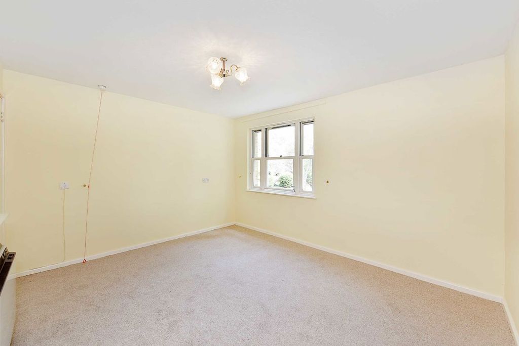 Property photo 2 of 7