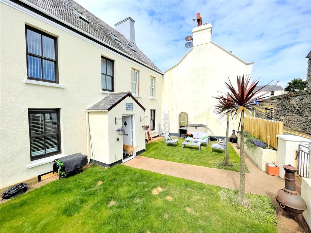 Property photo 3 of 14 3.Jpg
