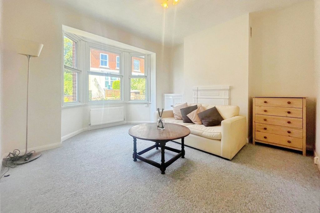 Property photo 3 of 8 Pbox-Img.Jpg