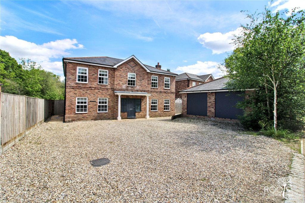Property photo 1 of 25 Picture No. 03