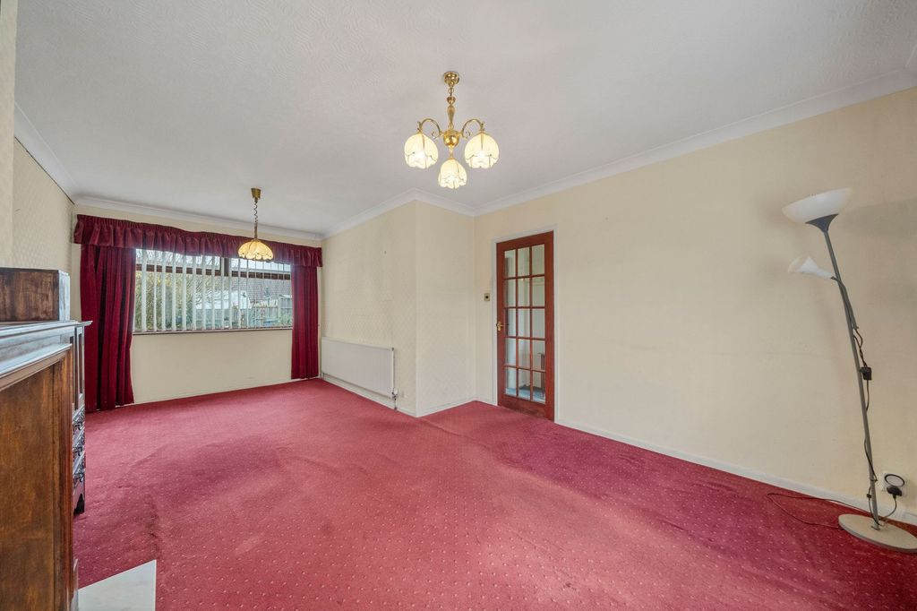 Property photo 2 of 18