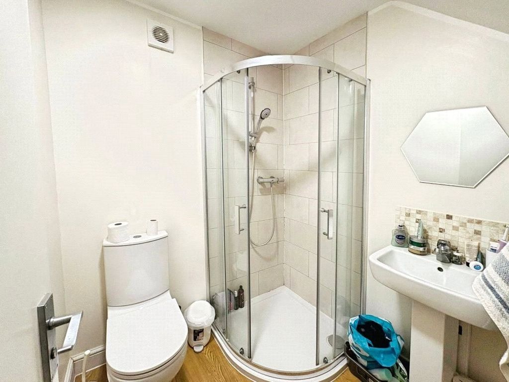 Property photo 2 of 5 Bathroom