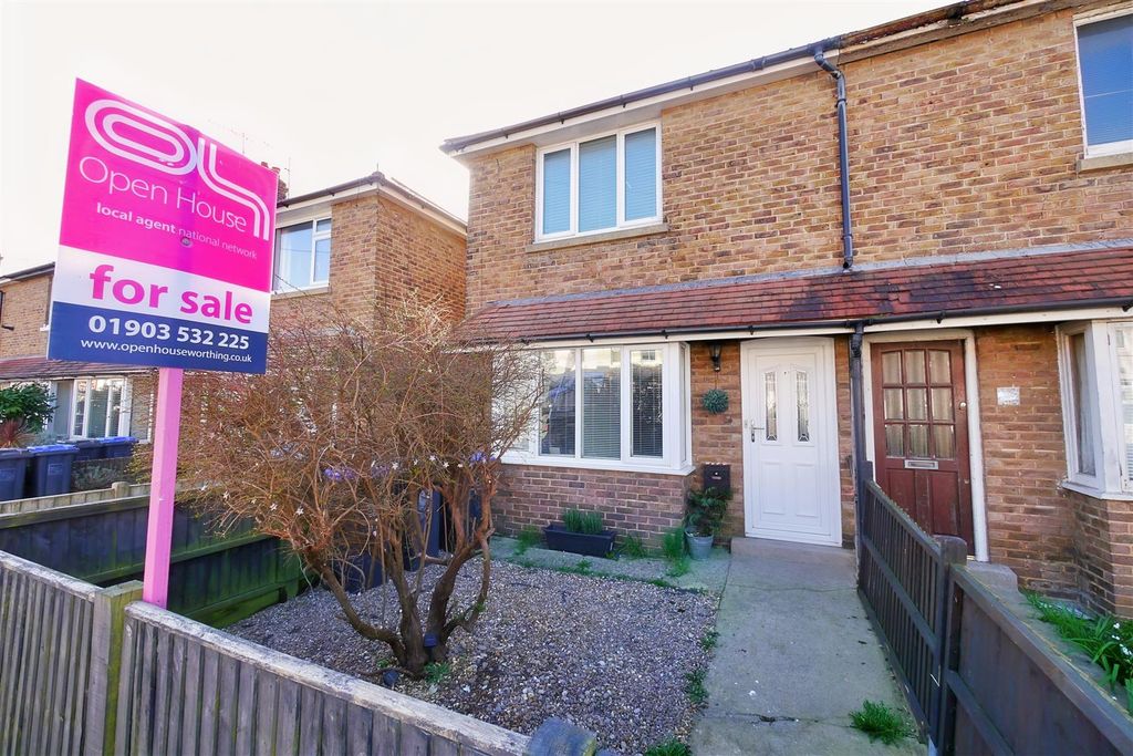 Property photo 1 of 17