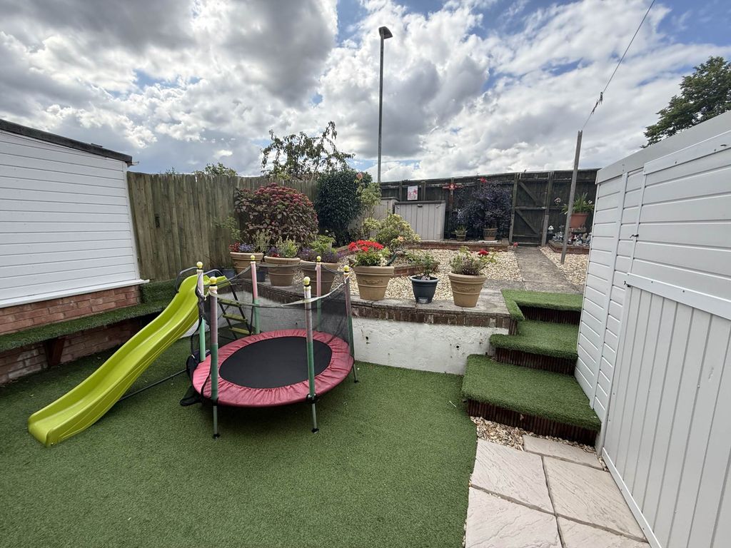 Property photo 3 of 13