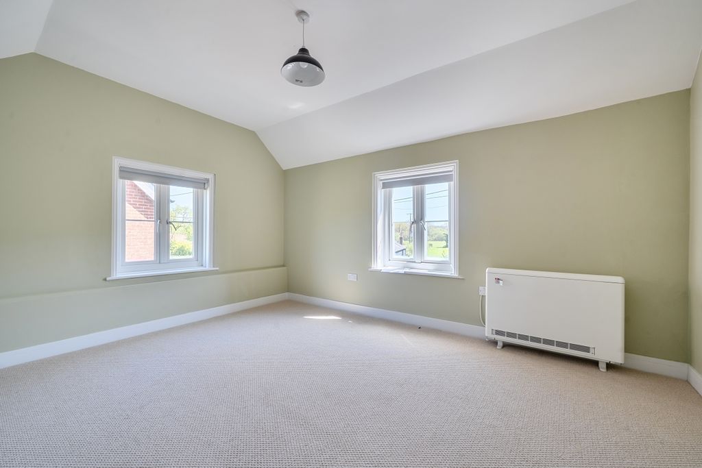 Additional image 4 of 4 bed detached house to rentLyburn Road, Hamptworth, Salisbury SP5