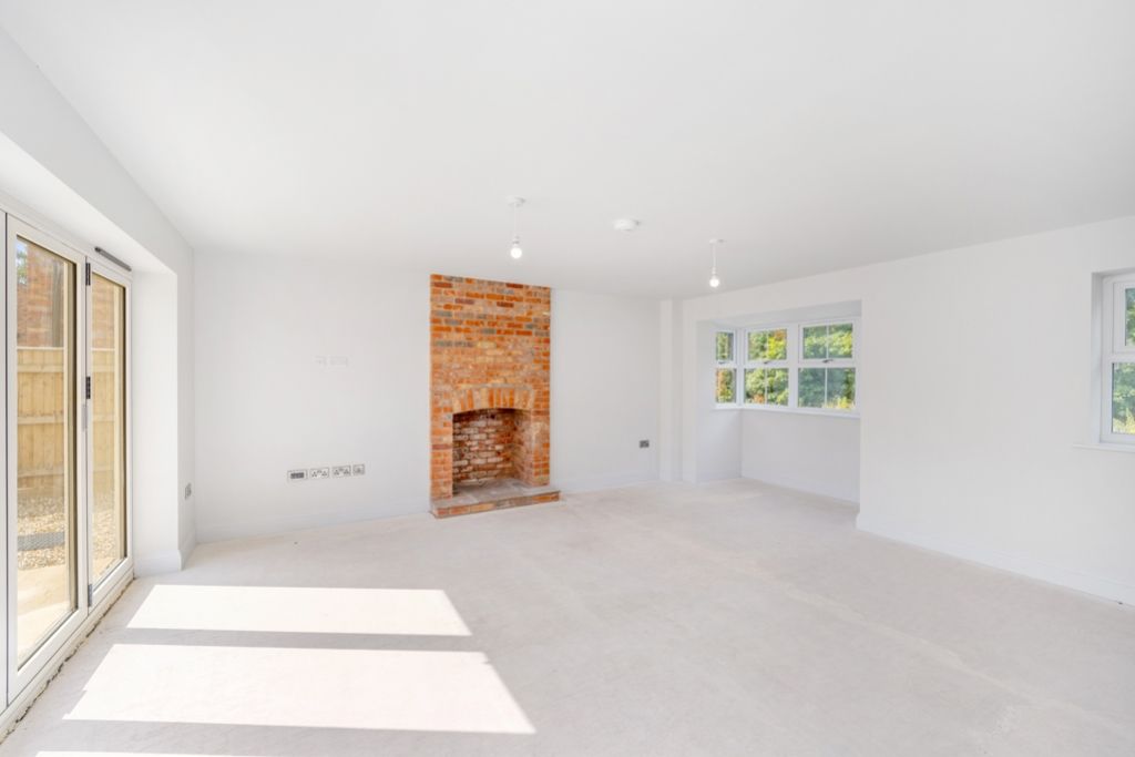 Property photo 3 of 21 Plot 14, The Parklands (Sudbrooke)-12