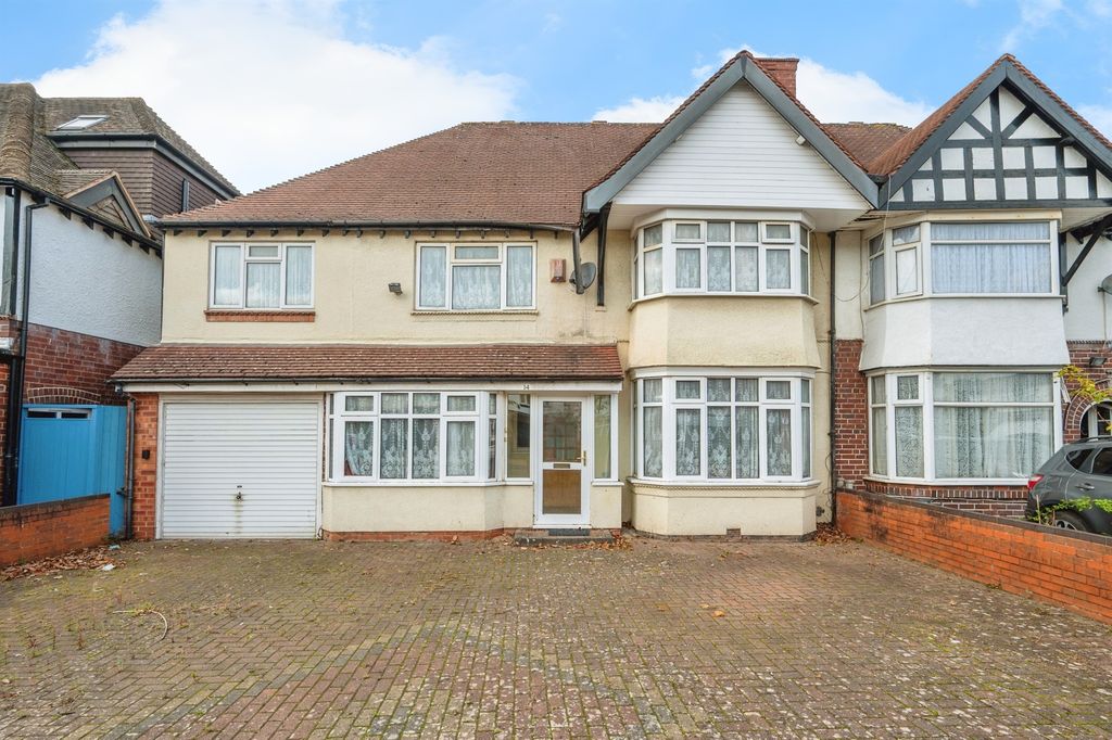 Property photo 1 of 17