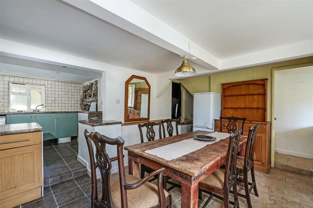 Property photo 3 of 23 1263186-Ph30_6340680.Jpg