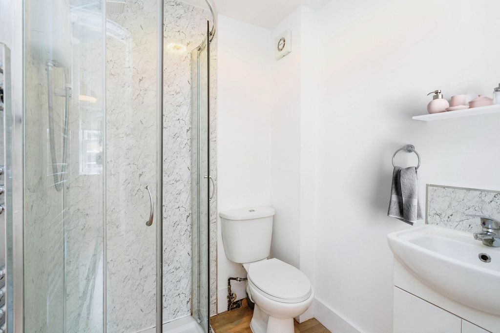 Property photo 3 of 14 Photo 2