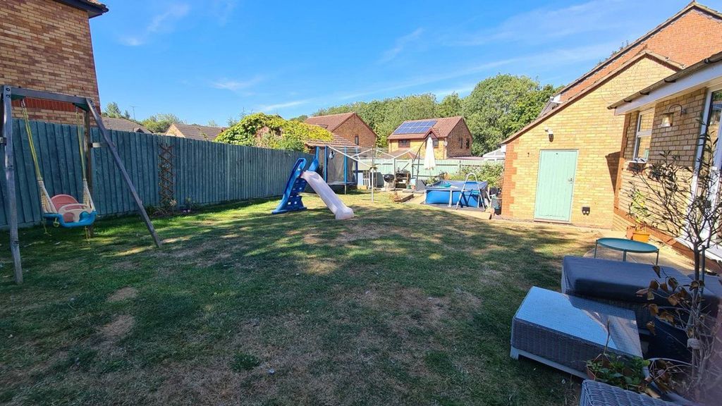 Property photo 3 of 26