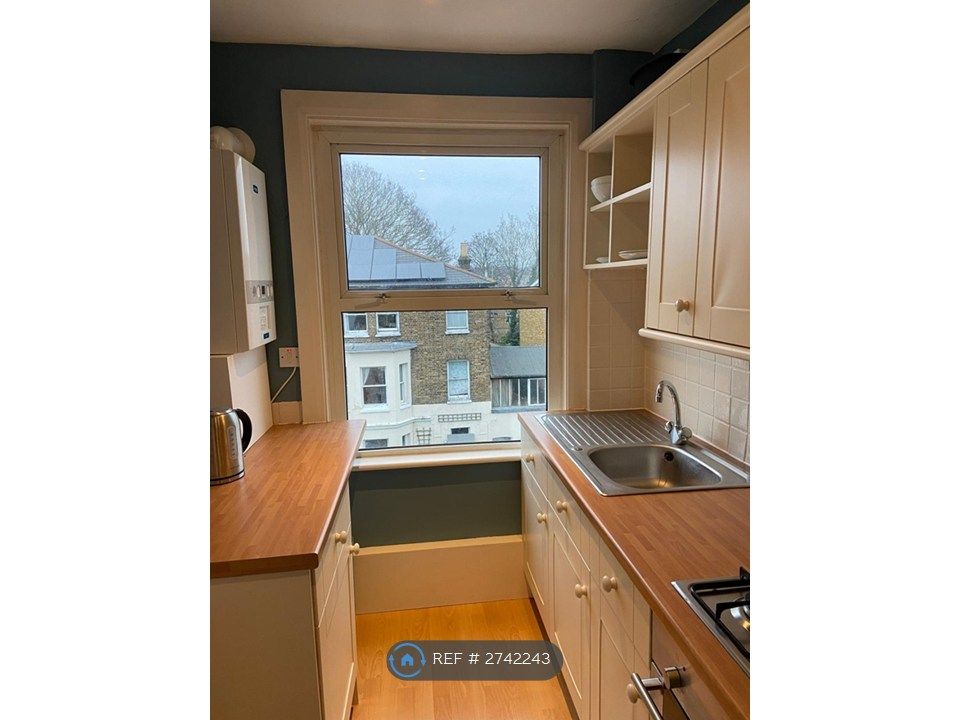 Property photo 2 of 14 Kitchen (Current)