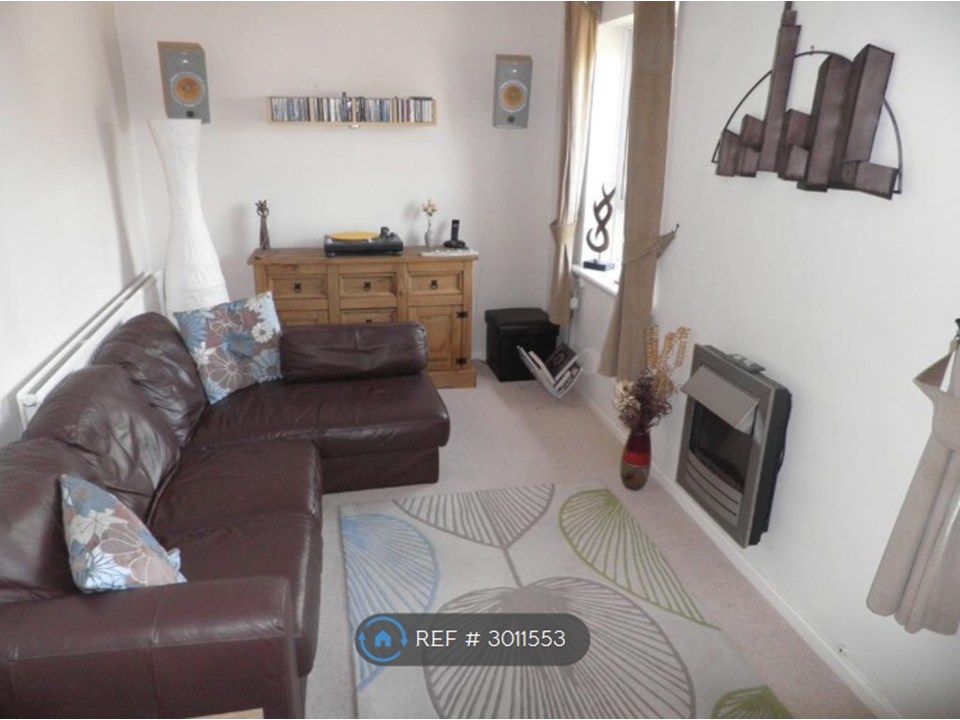 Property photo 2 of 8