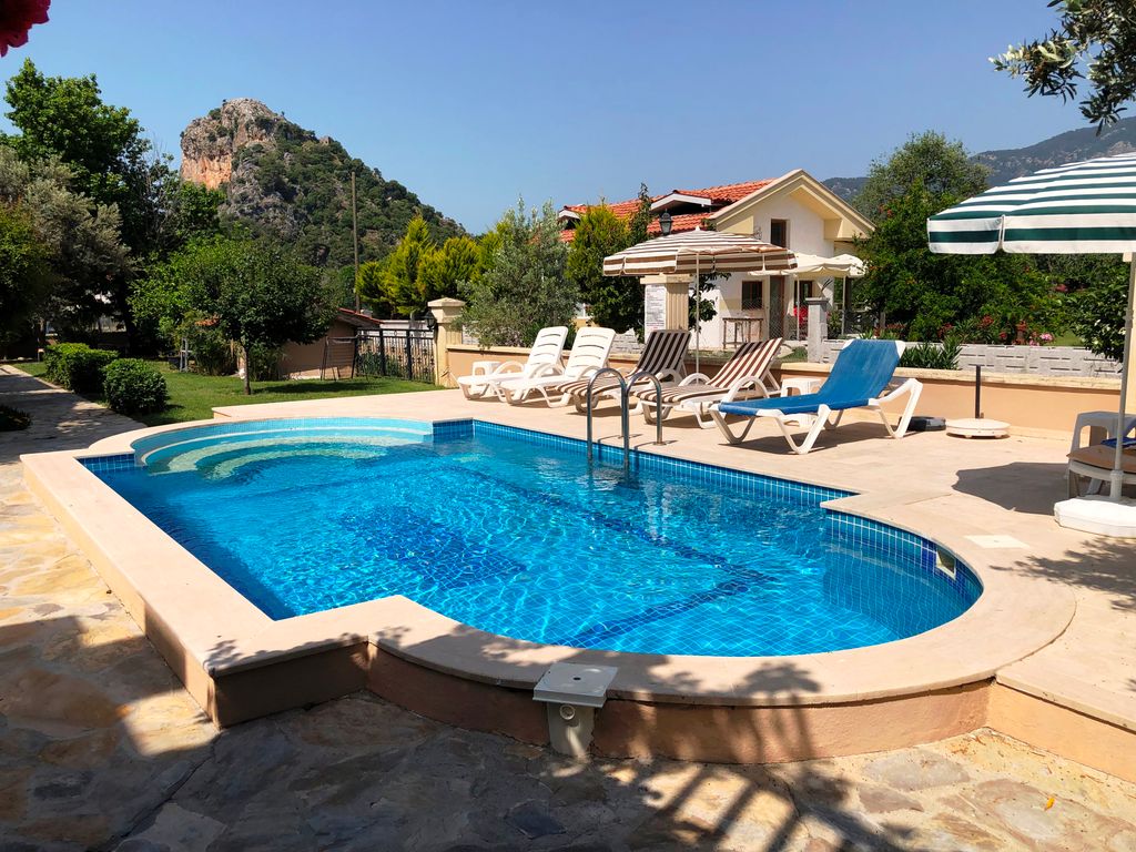 Property photo 1 of 20 Beautiful Riverside Turkey Property For Sale – Pool Area