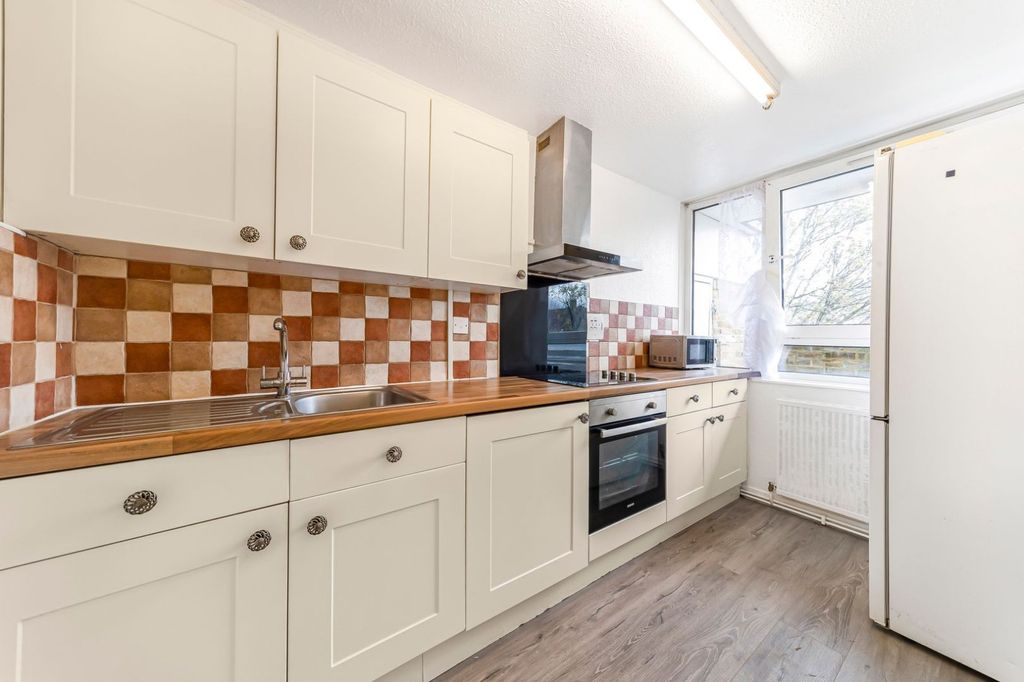 Property photo 1 of 6 Picture No. 03