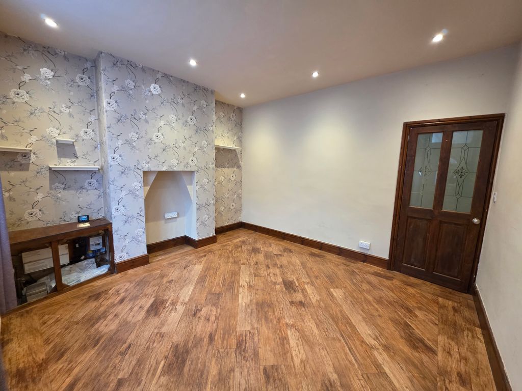 Property photo 2 of 12 2