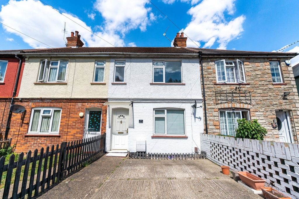 Property photo 1 of 9