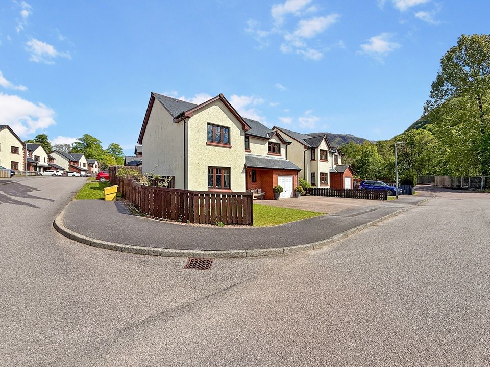 Property photo 1 of 62