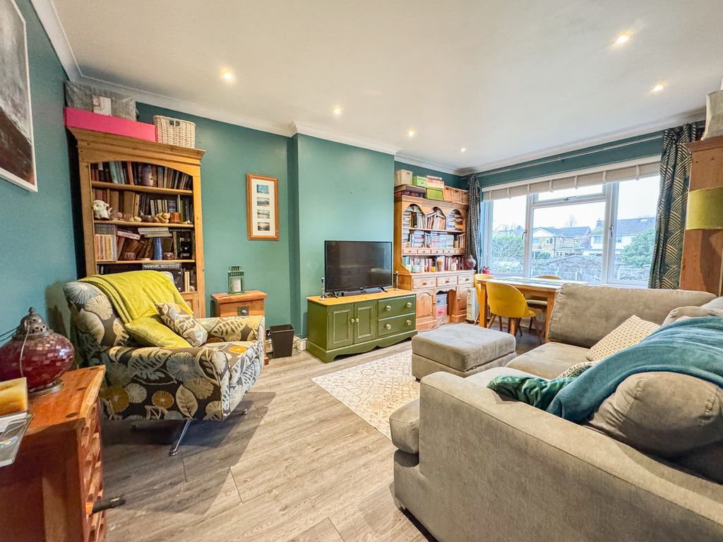 Property photo 3 of 14