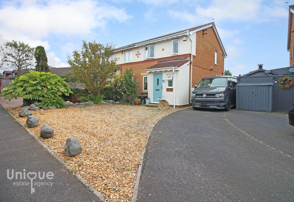 Property photo 1 of 23