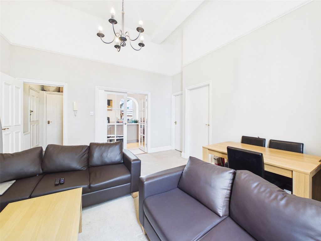 Property photo 3 of 12 Picture No. 12