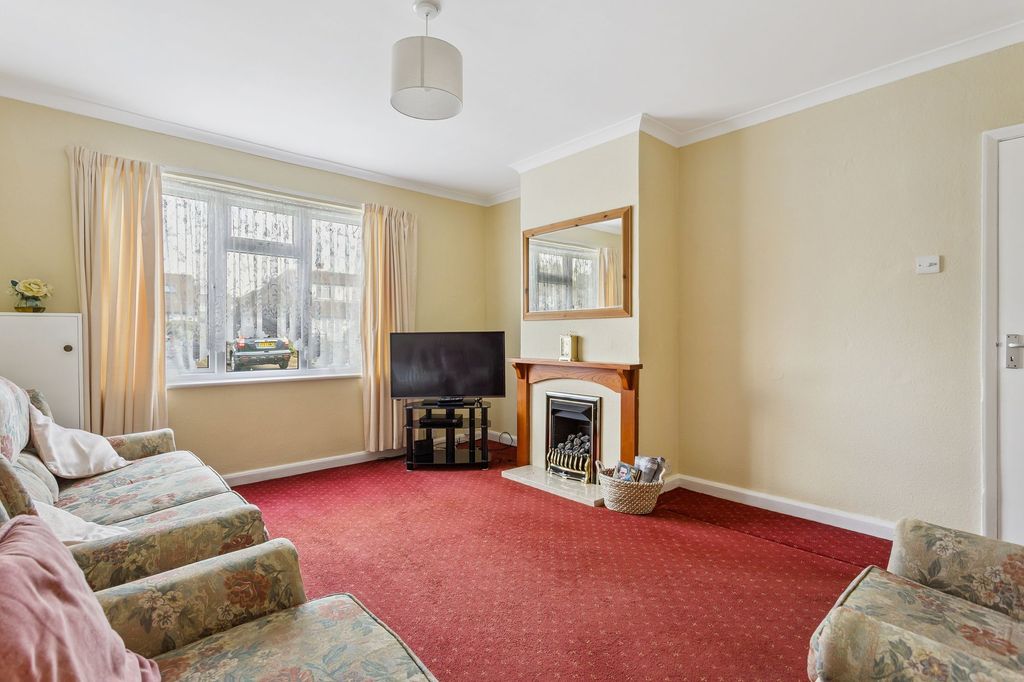 Property photo 2 of 23