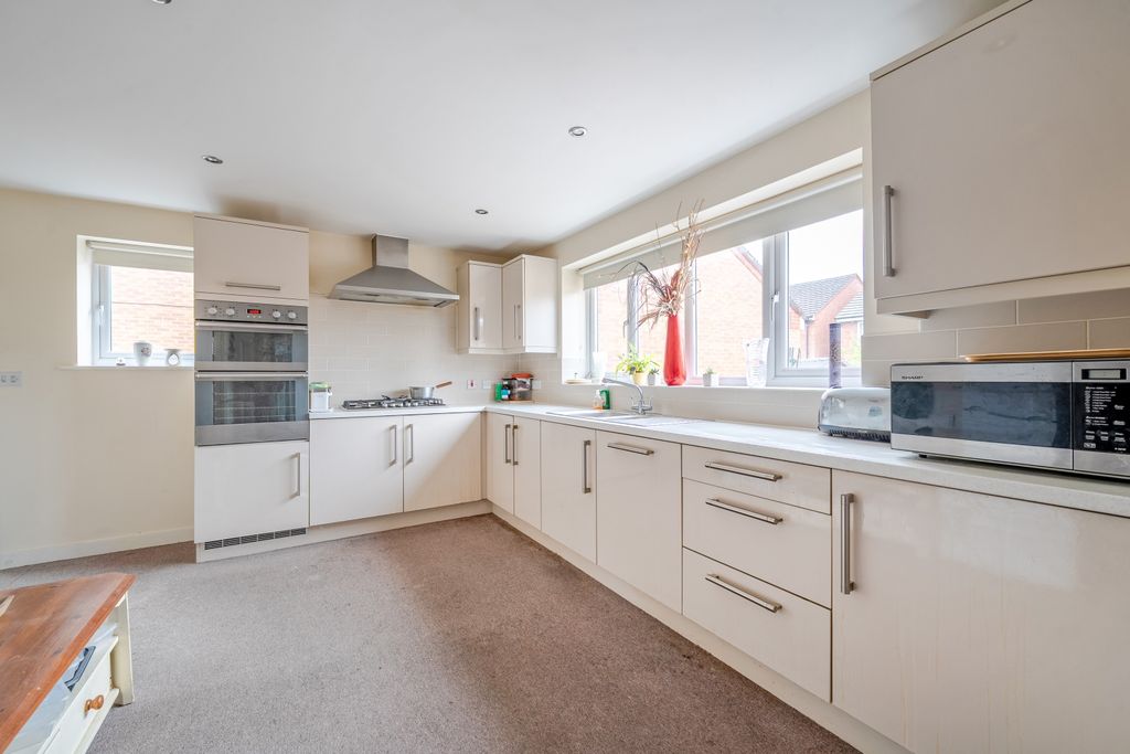 Property photo 3 of 13 1327166-6-687F951532535
